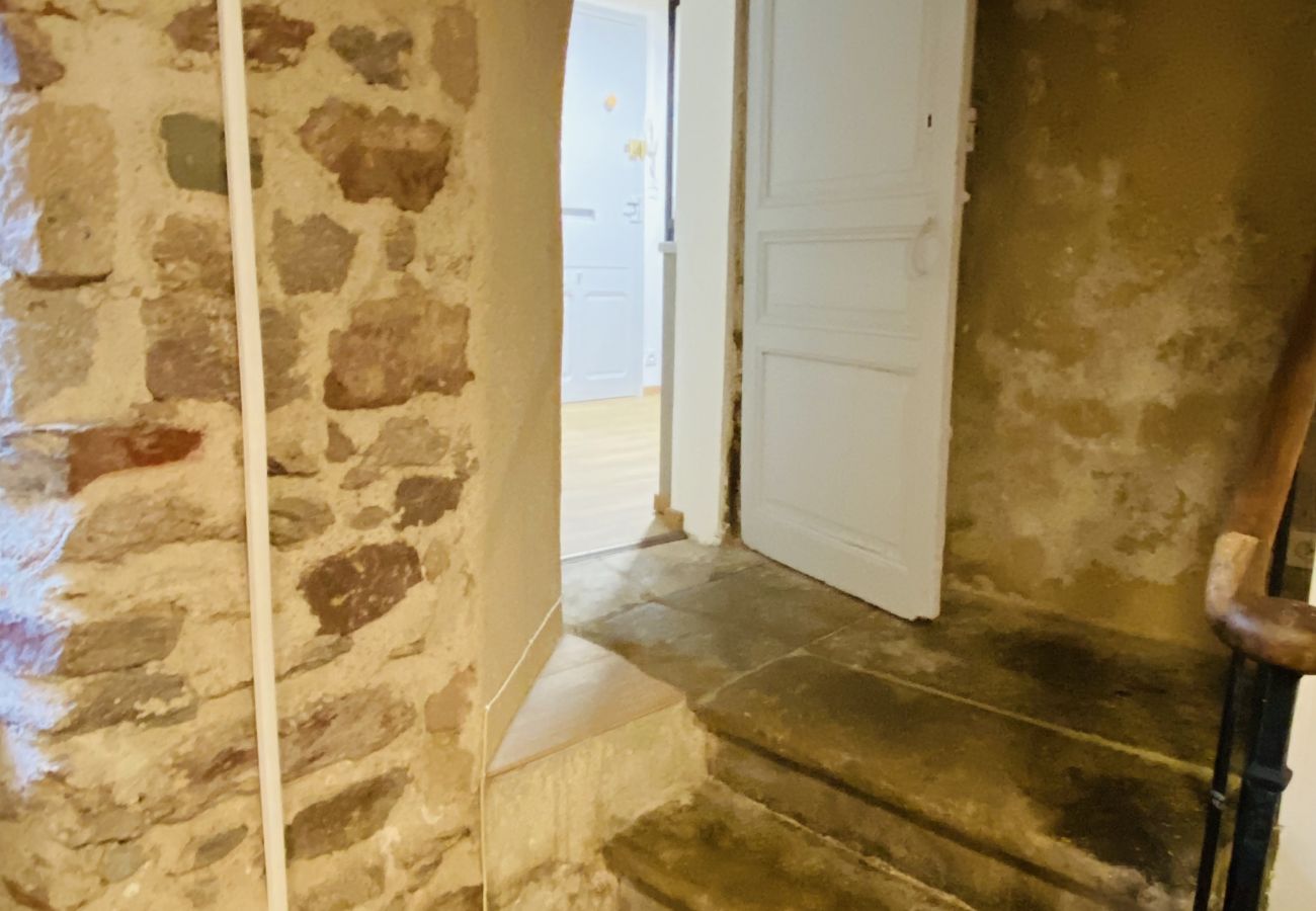 Apartment in Rodez - LE PLACE DU BOURG