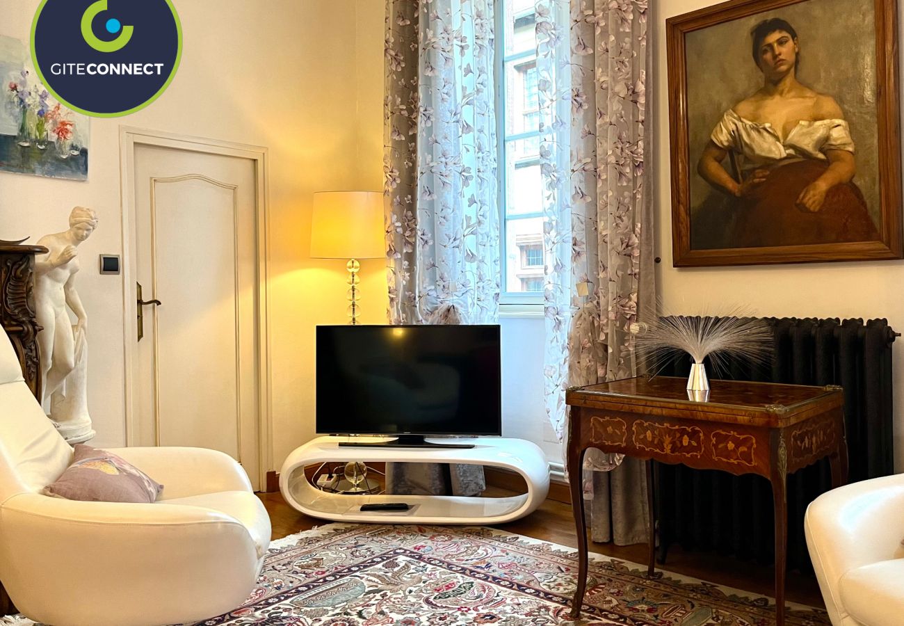 Terraced House in Rodez - L'ARMAGNAC