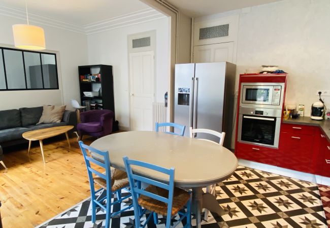 Appartement à Rodez - L'ART DÉCO Appartement à Rodez - L'ART DÉCO