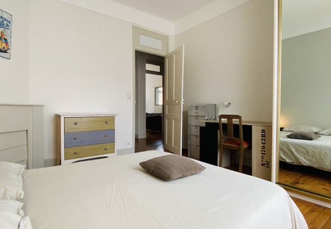 Appartement à Rodez - L'ART DÉCO Appartement à Rodez - L'ART DÉCO