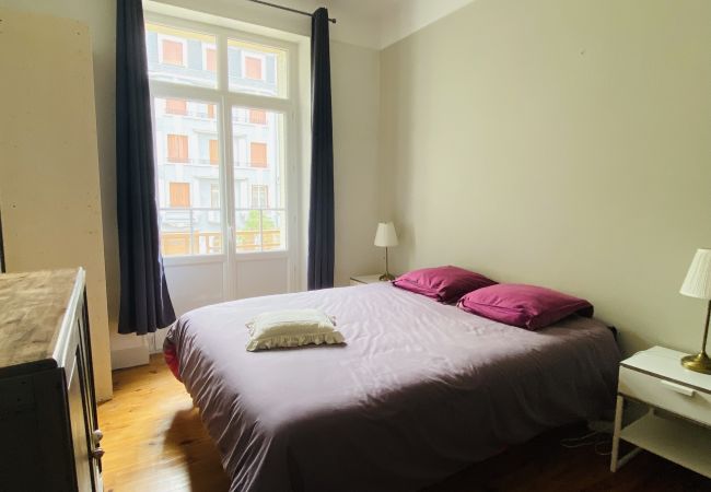 Appartement à Rodez - L'ART DÉCO Appartement à Rodez - L'ART DÉCO