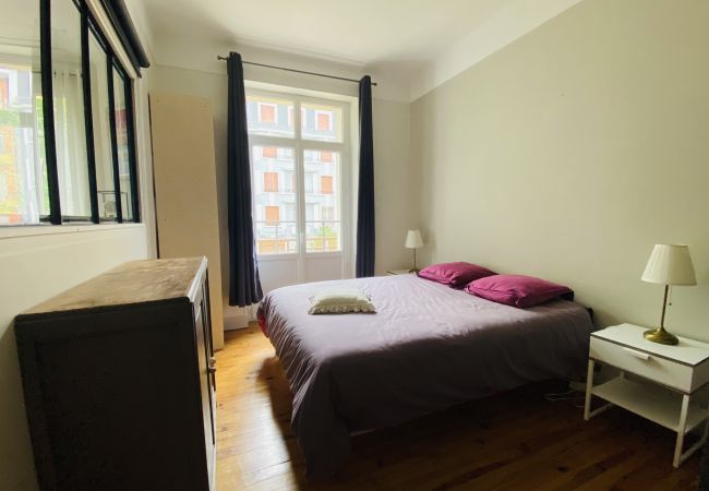 Appartement à Rodez - L'ART DÉCO Appartement à Rodez - L'ART DÉCO